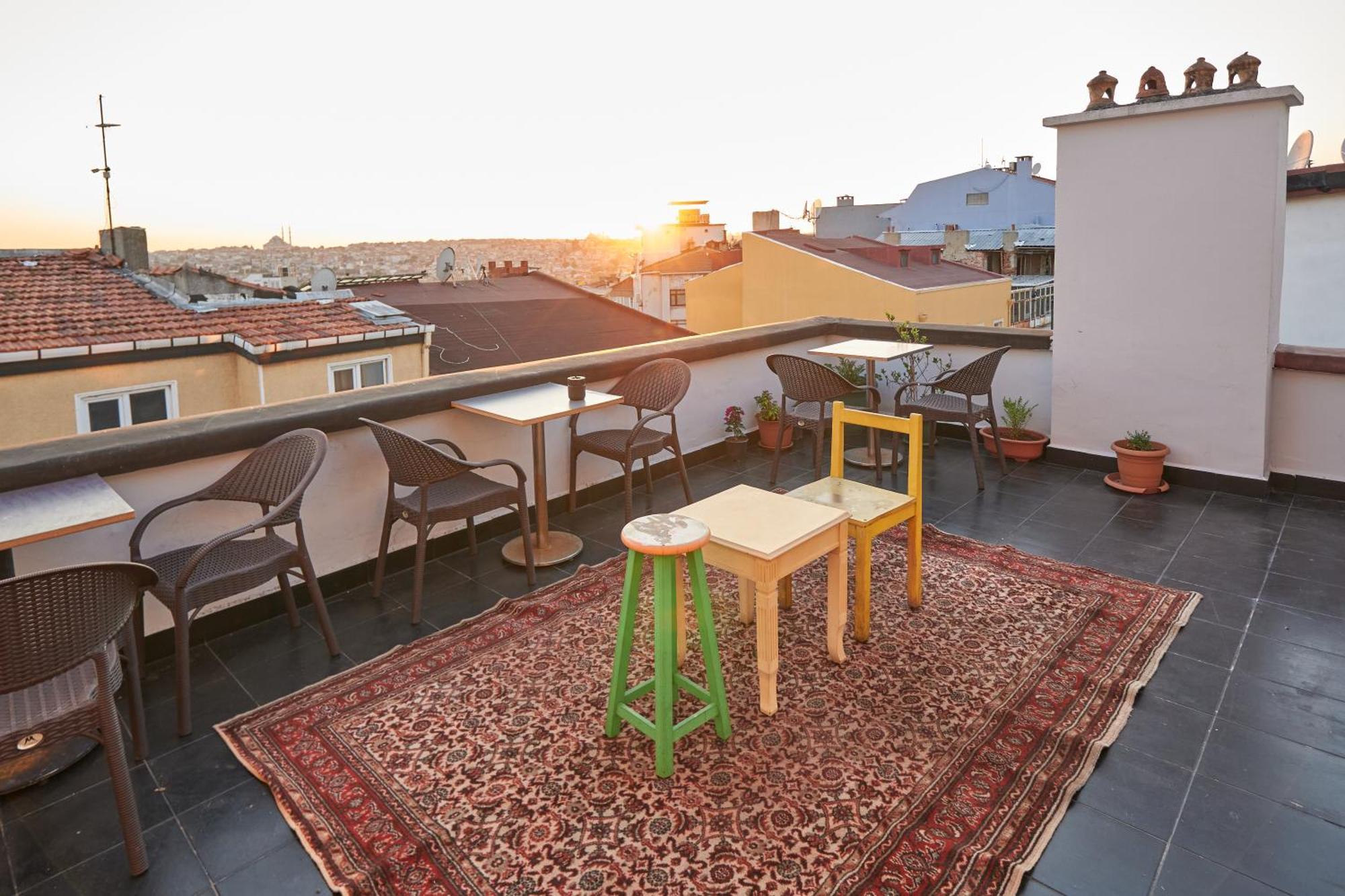 Galata Pearl Hotel Istanbul Exterior photo